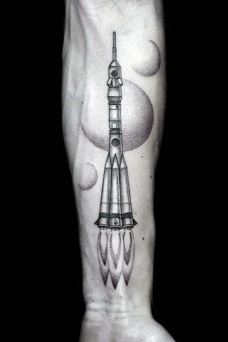 tatouage vaisseau spatial 14