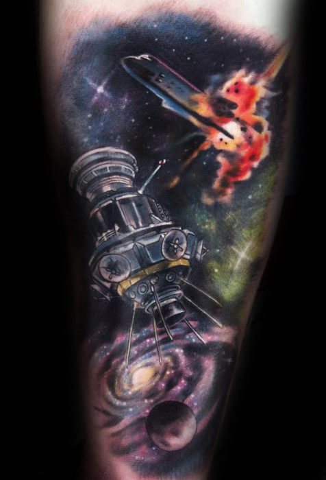 tatouage vaisseau spatial 82