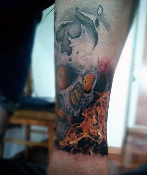 tatouage flammes feu 83