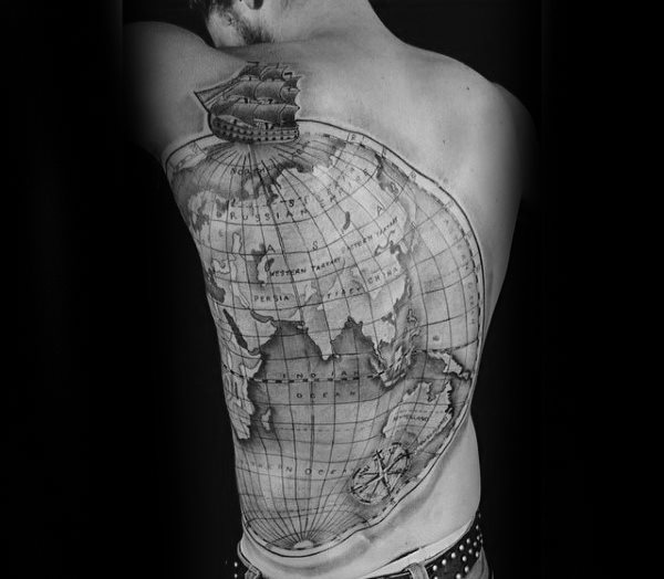 tatouage globe terrestre 05