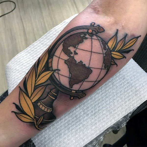 tatouage globe terrestre 07