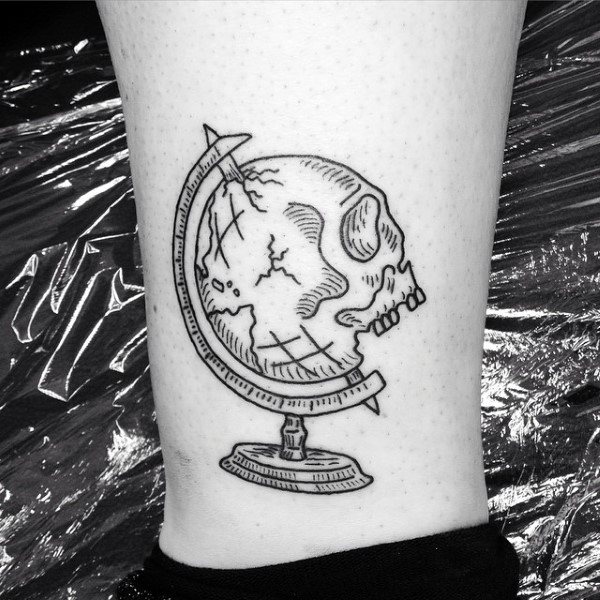 tatouage globe terrestre 115