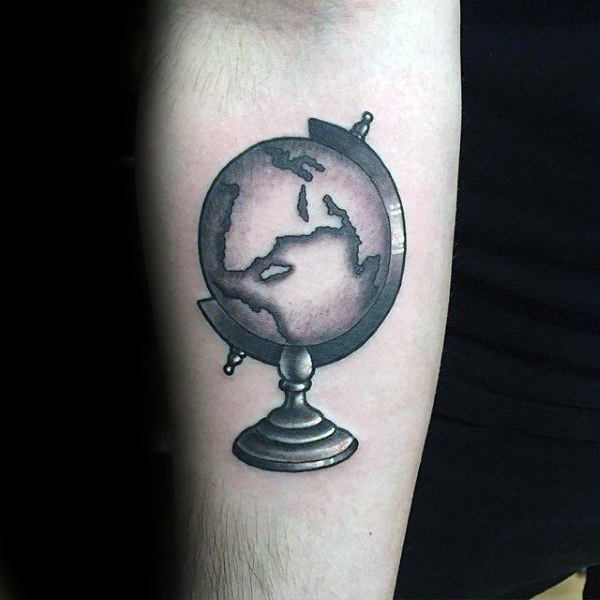 tatouage globe terrestre 121