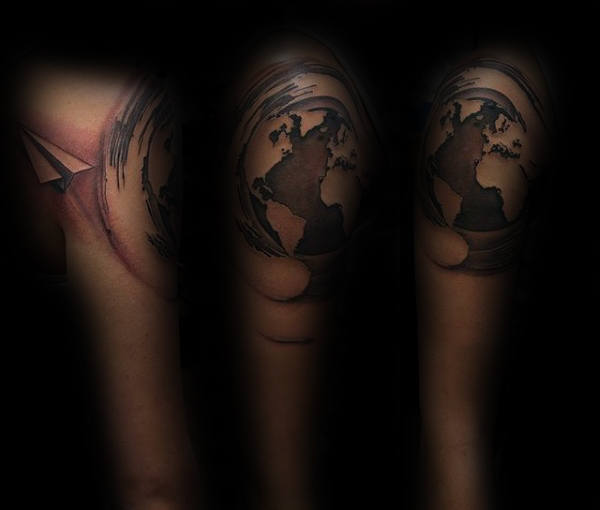 tatouage globe terrestre 51