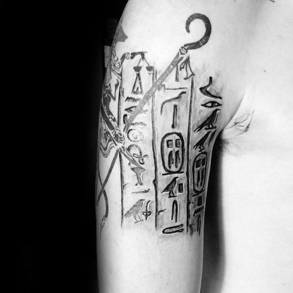 tatouage hieroglyphes 29