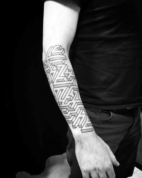 tatouage labyrinthe 111