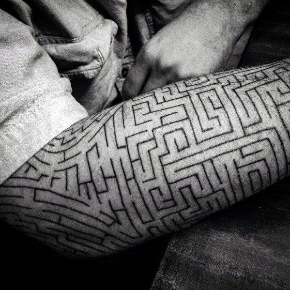 tatouage labyrinthe 133