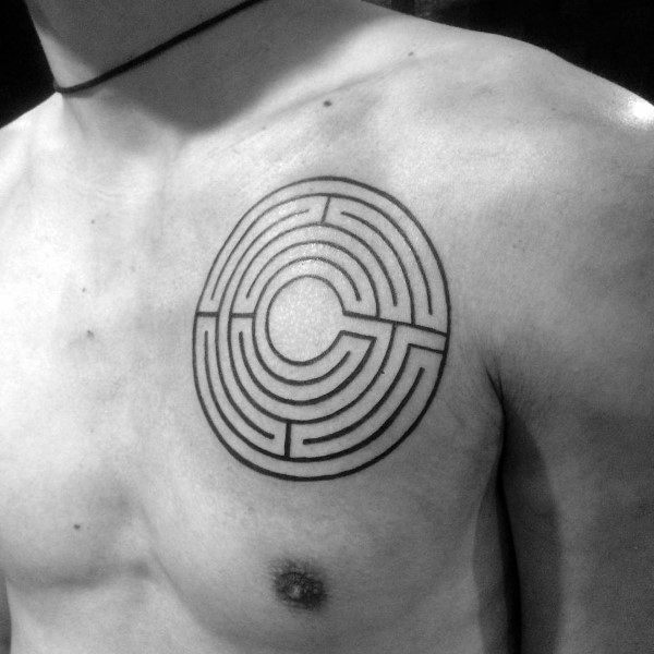 tatouage labyrinthe 153