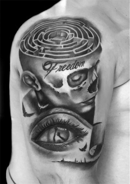tatouage labyrinthe 157