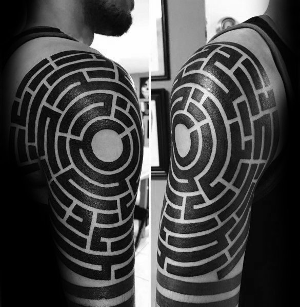 tatouage labyrinthe 21