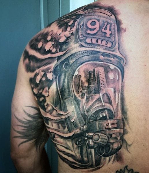 tatouage pompier 49
