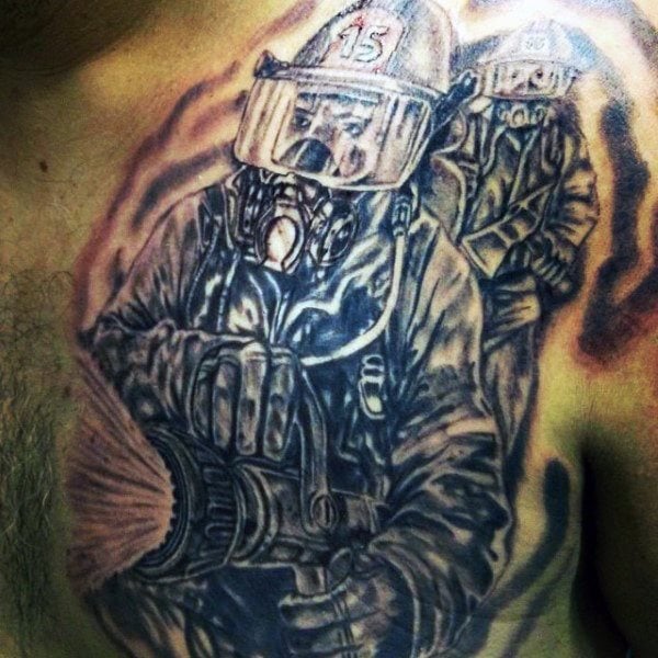 tatouage pompier 83