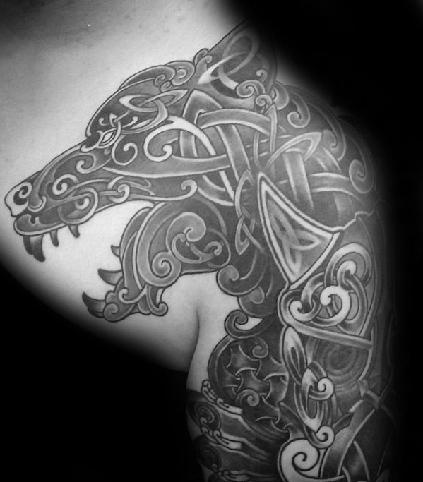 tatouage loup celtique 57