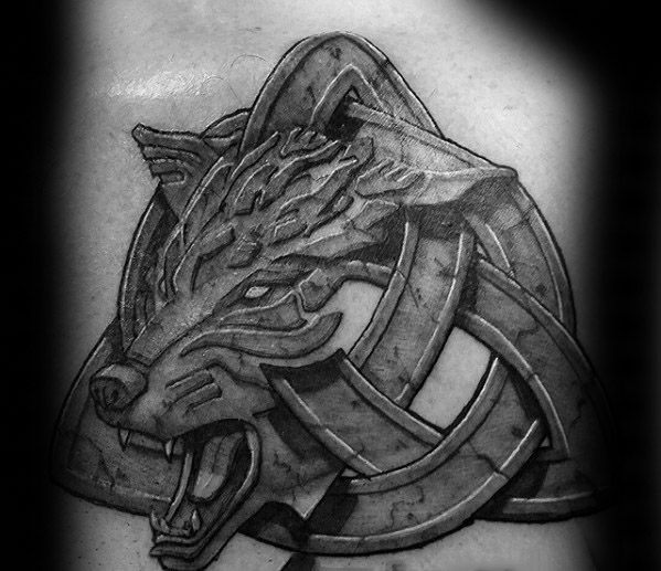 tatouage loup celtique 61