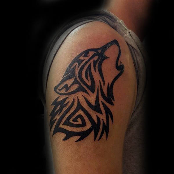 tatouage loup tribal 07