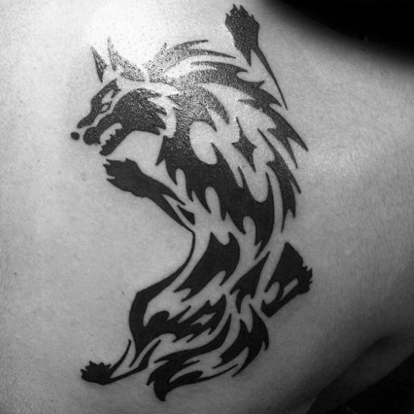 tatouage loup tribal 29