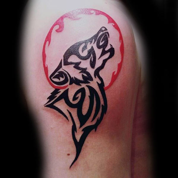 tatouage loup tribal 47