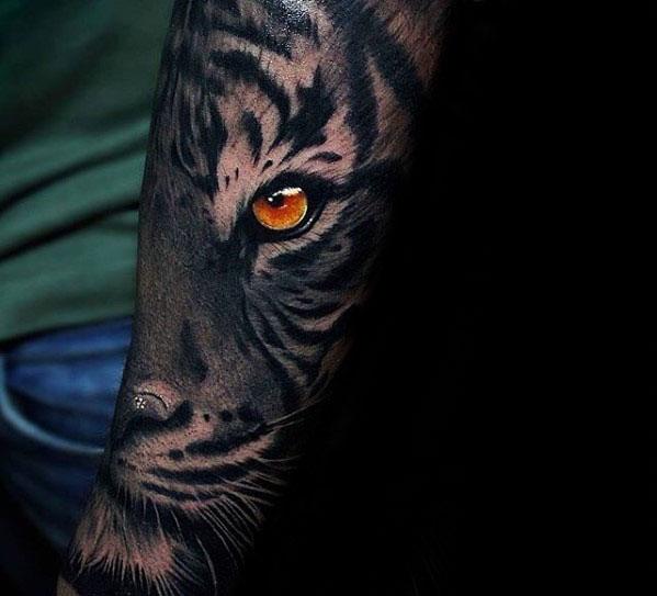 tatouage yeux de tigre 31