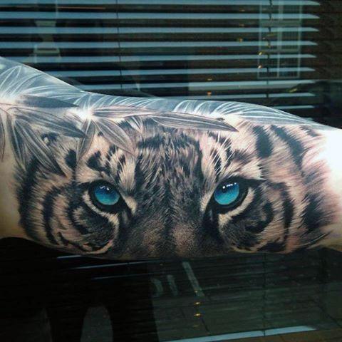 tatouage yeux de tigre 33