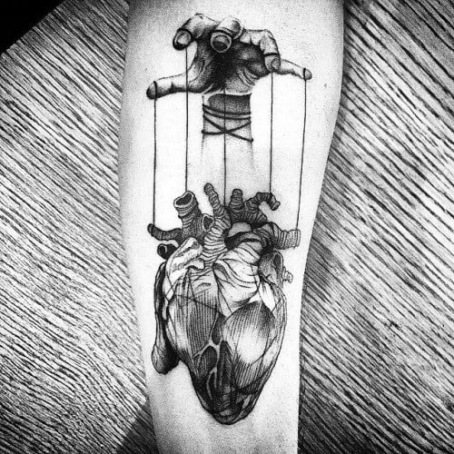 tatouage coeur anatomique realiste 97