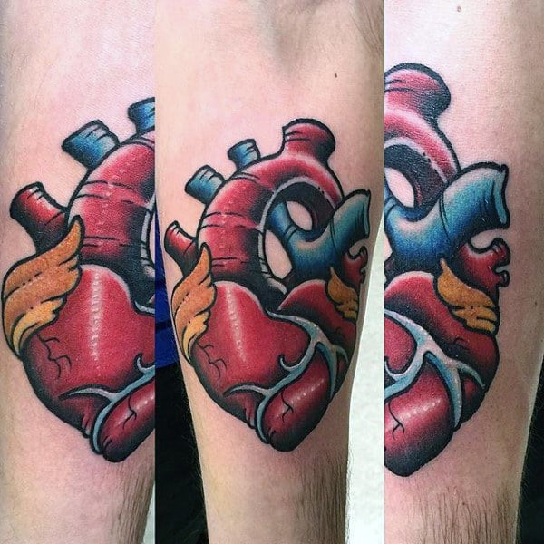 tatouage coeur anatomique realiste 99