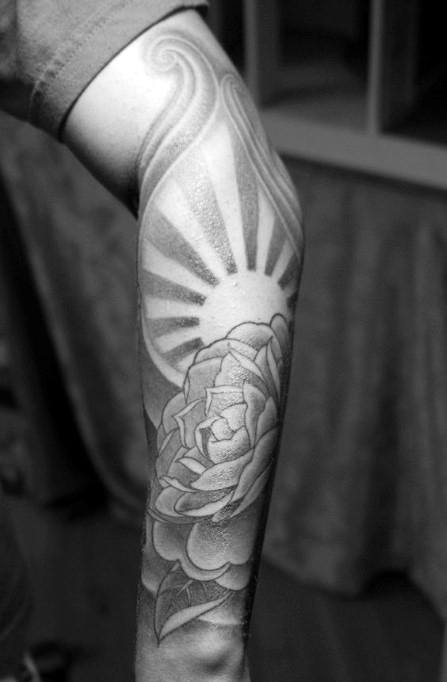 tatouage soleil levant 63