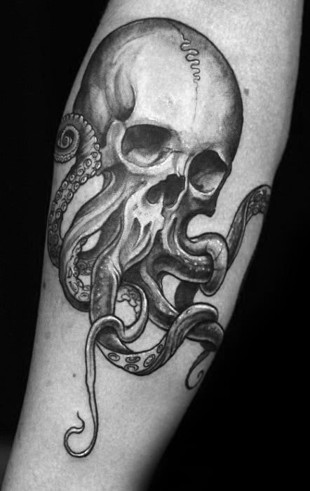 tatouage tete de mort poulpe 63