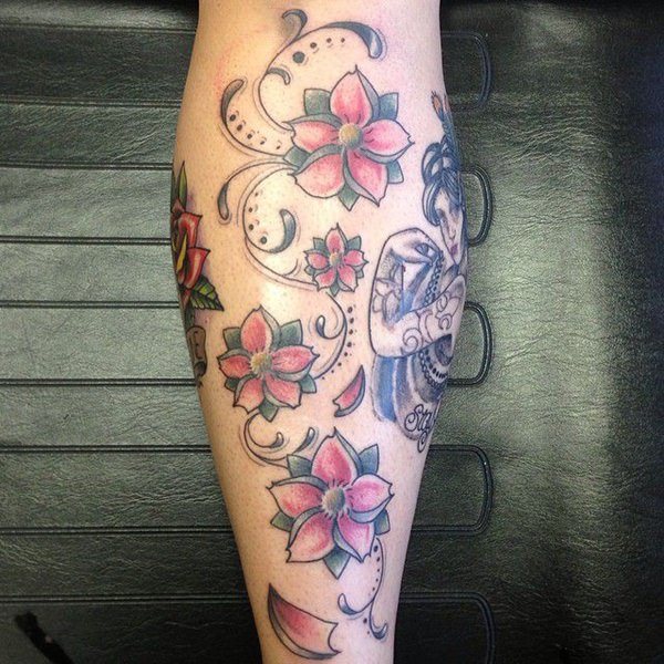 tatuaggio fiori di ciliegio 134