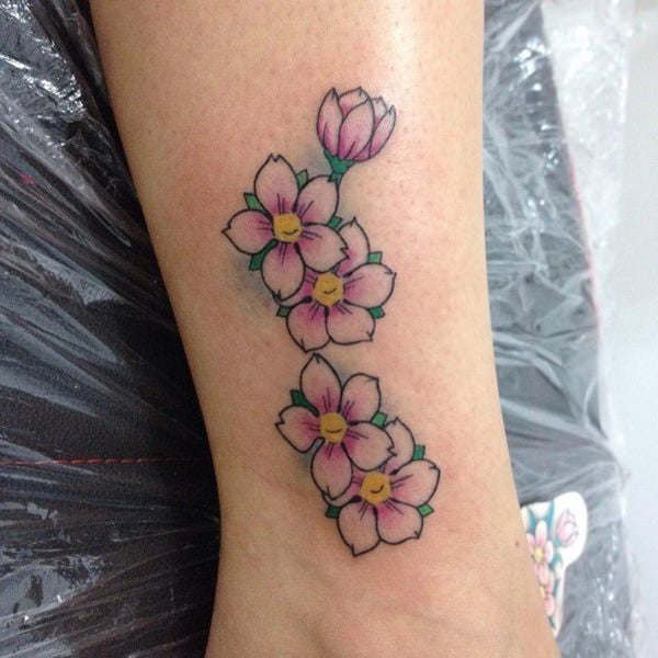 tatuaggio fiori di ciliegio 155