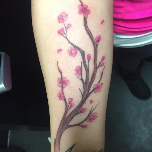 tatuaggio fiori di ciliegio 169