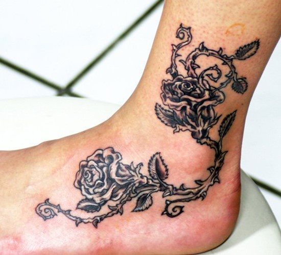tatuaggio caviglia 105