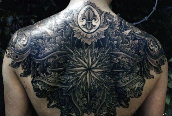 tatuaggio schiena 953