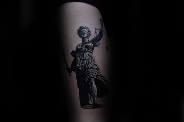 tatuaggio Iustitia giustizia 30