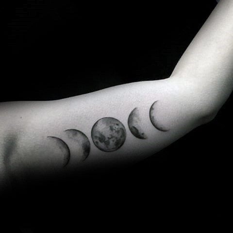 tatuaggio fasi lunari 47