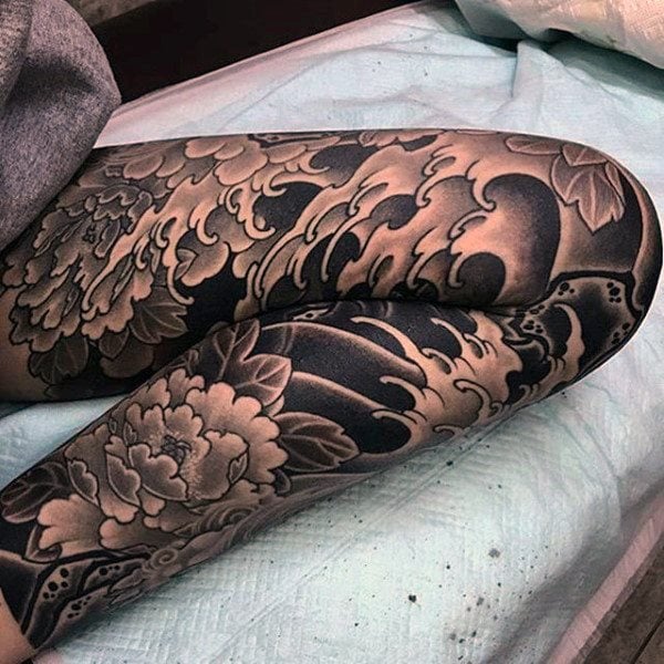 tatuaggio ginocchio 150