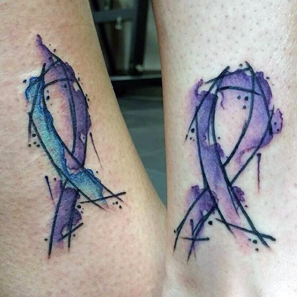 tatuaggio nastro contro cancro 207