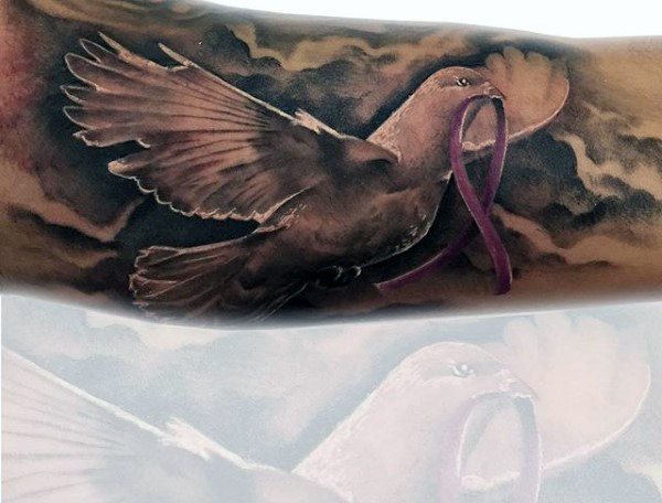 tatuaggio nastro contro cancro 39