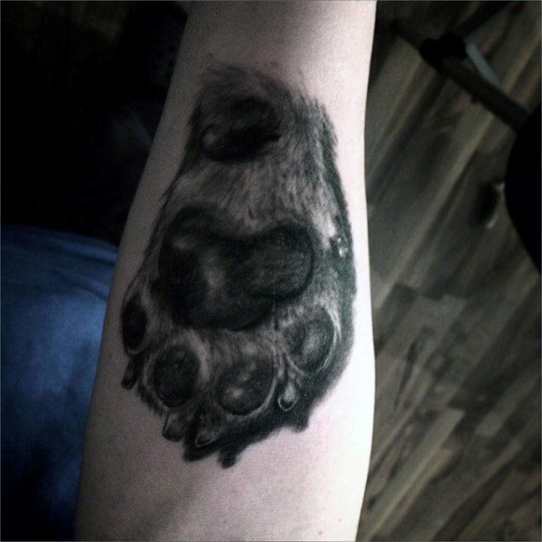 tatuaggio orma impronta cane 06