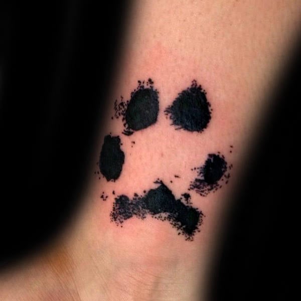 tatuaggio orma impronta cane 105