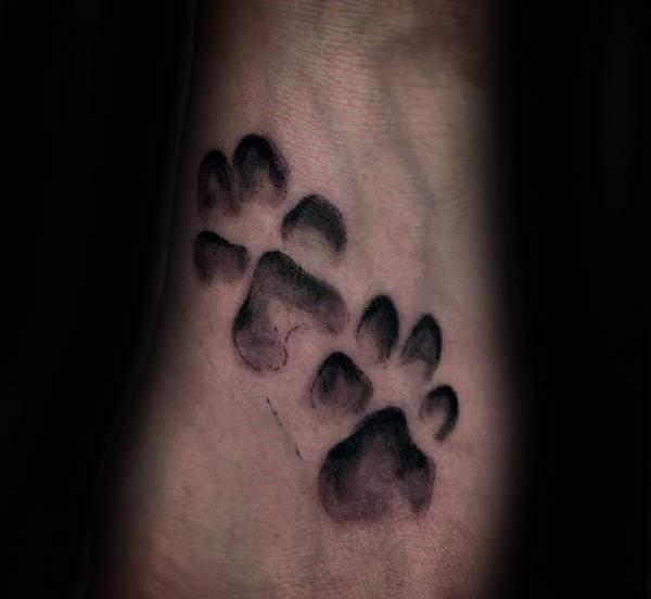 tatuaggio orma impronta cane 45