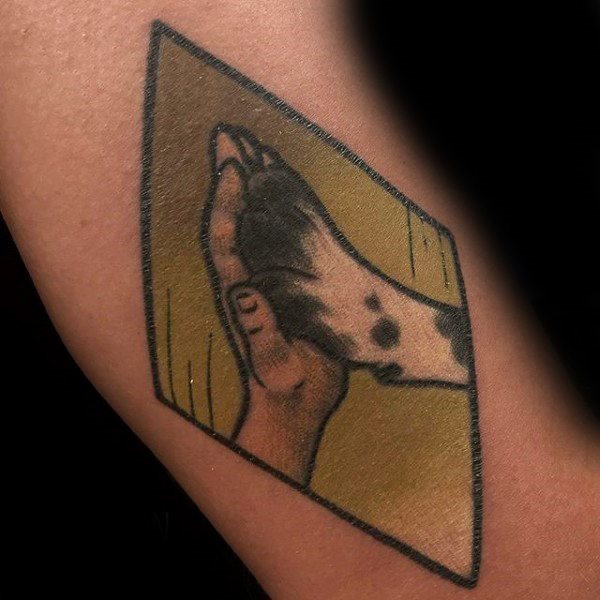 tatuaggio orma impronta cane 69