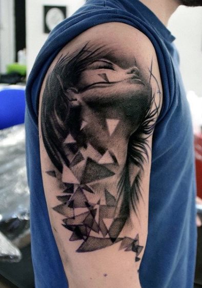 tatuaggio triangolo 136