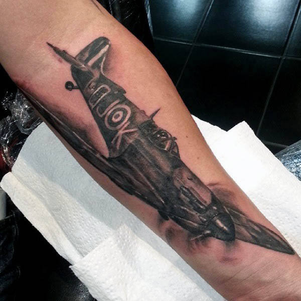 tatuaggio aereo 117