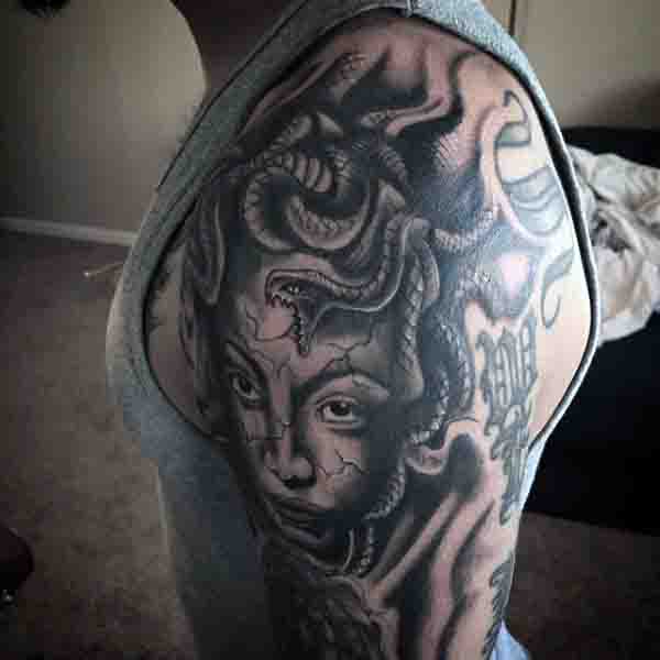 tatuaggio medusa 33