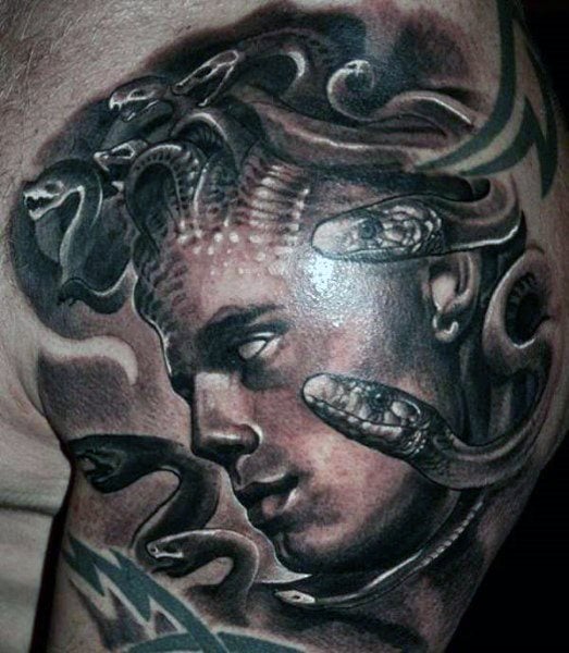 tatuaggio medusa 99