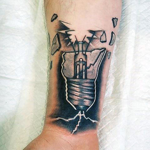 tatuaggio lampadina 05