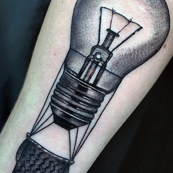 tatuaggio lampadina 67