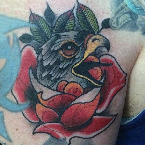 tatuaggio falco 130