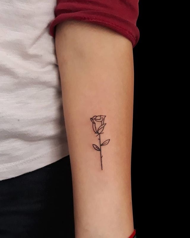 tatuaggio rosa 131