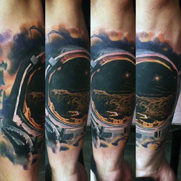 tatuaggio astronomia astronauta 17